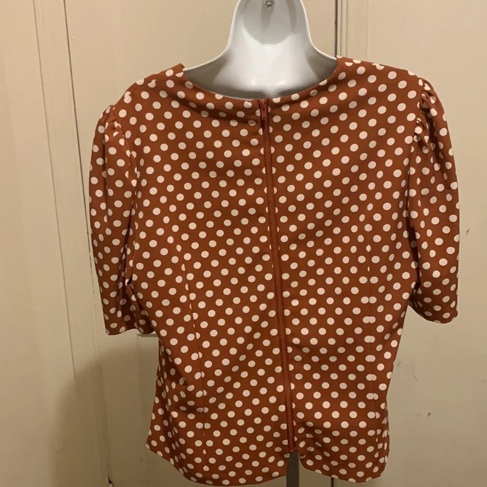 Eva Mendes NY&Co 2 Piece Outfit - Picture 6 of 10